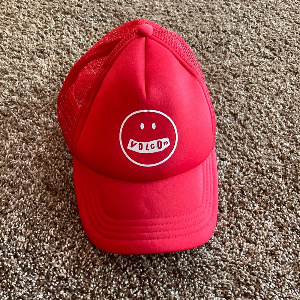 Volcom red hat